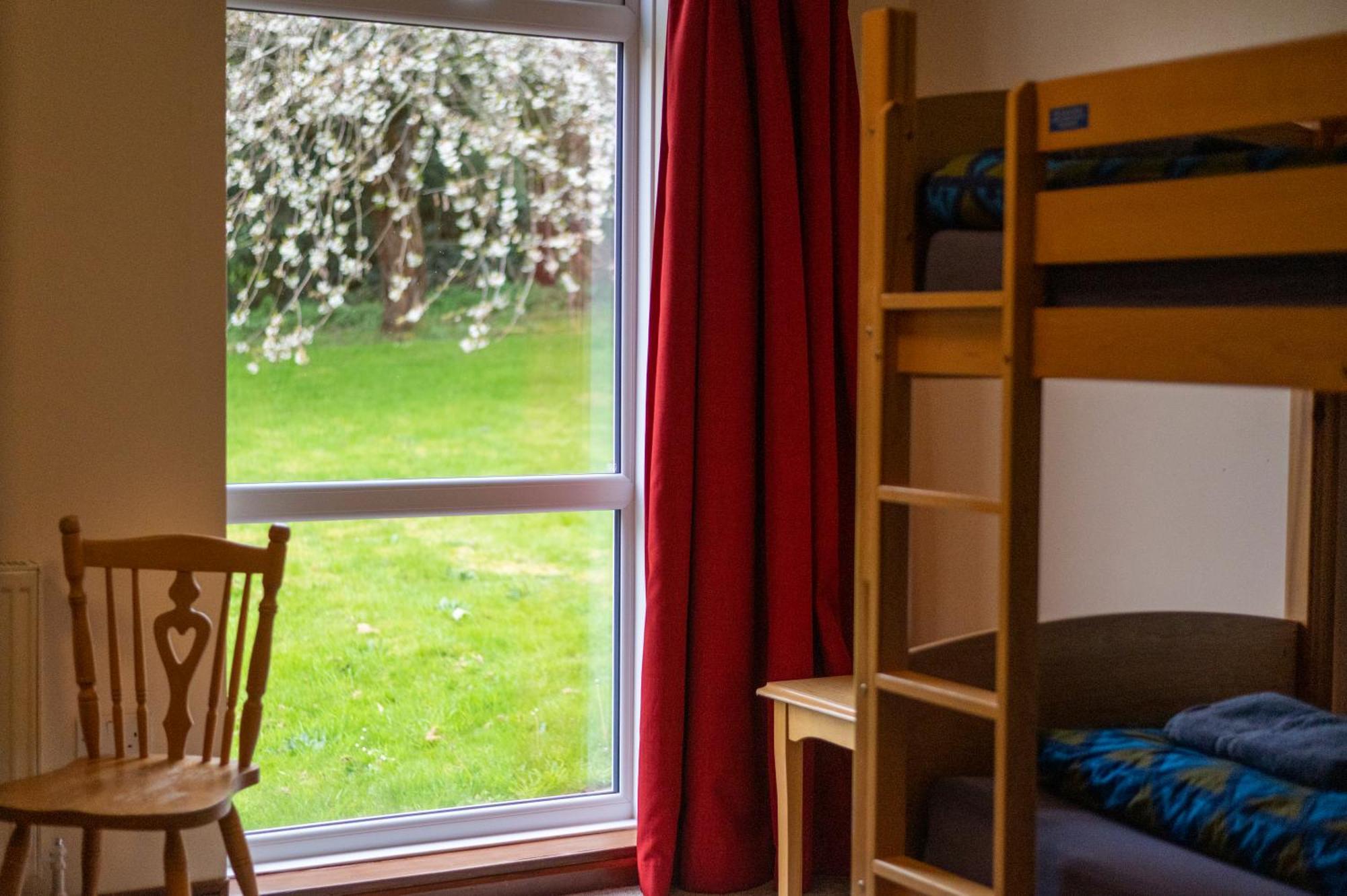 Inverness Youth Hostel Bagian luar foto