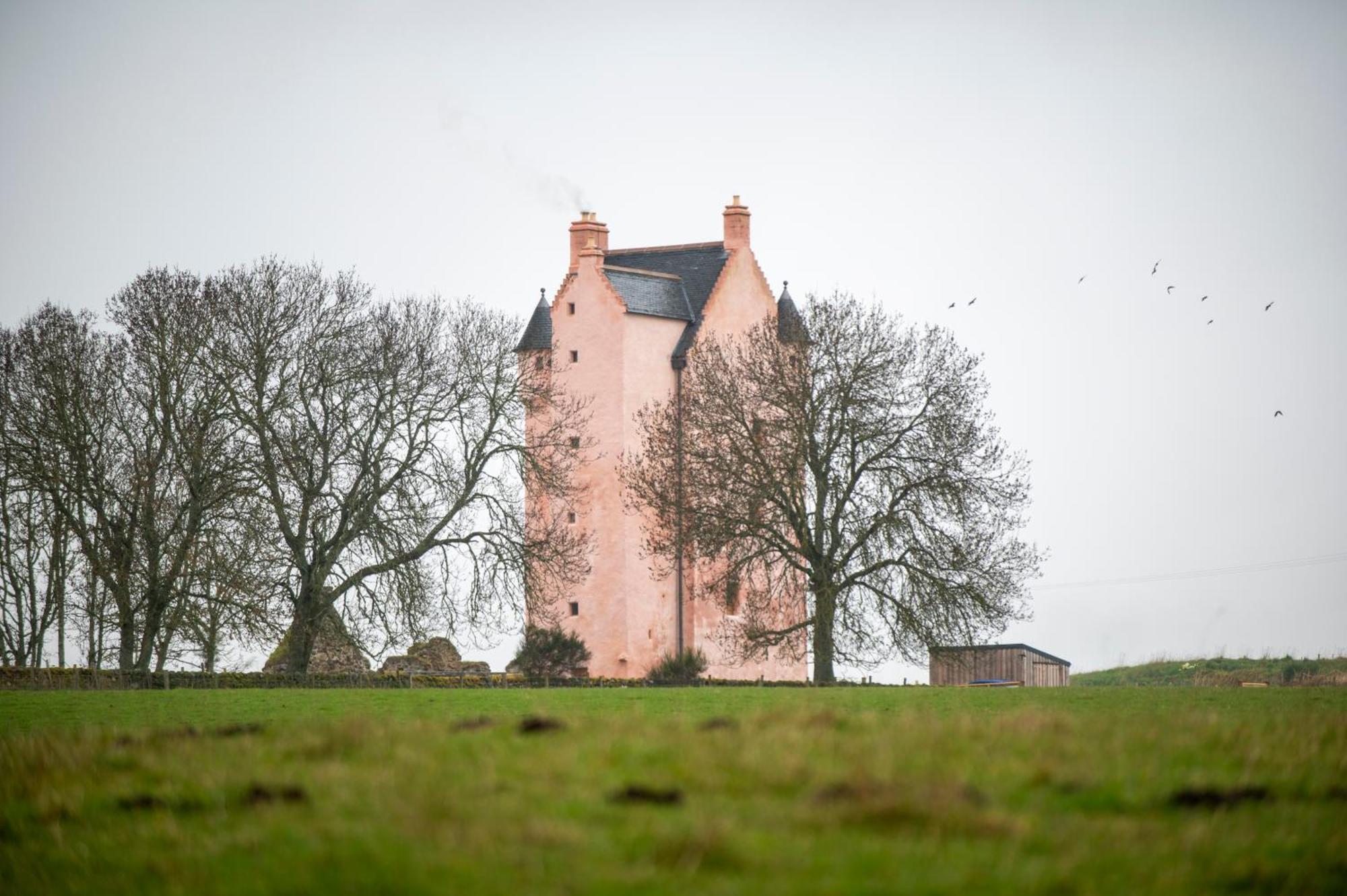 Inverness Youth Hostel Bagian luar foto