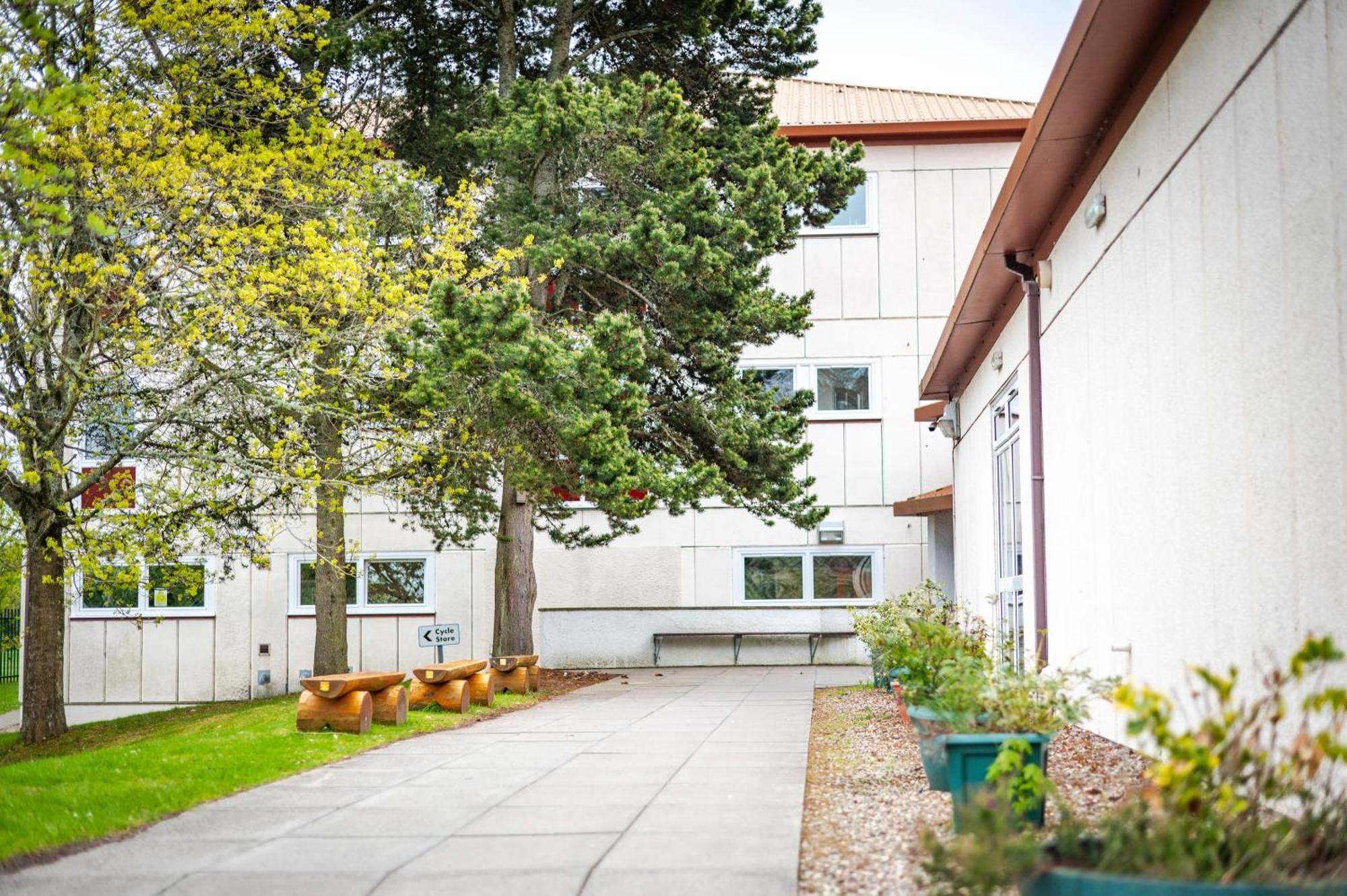 Inverness Youth Hostel Bagian luar foto